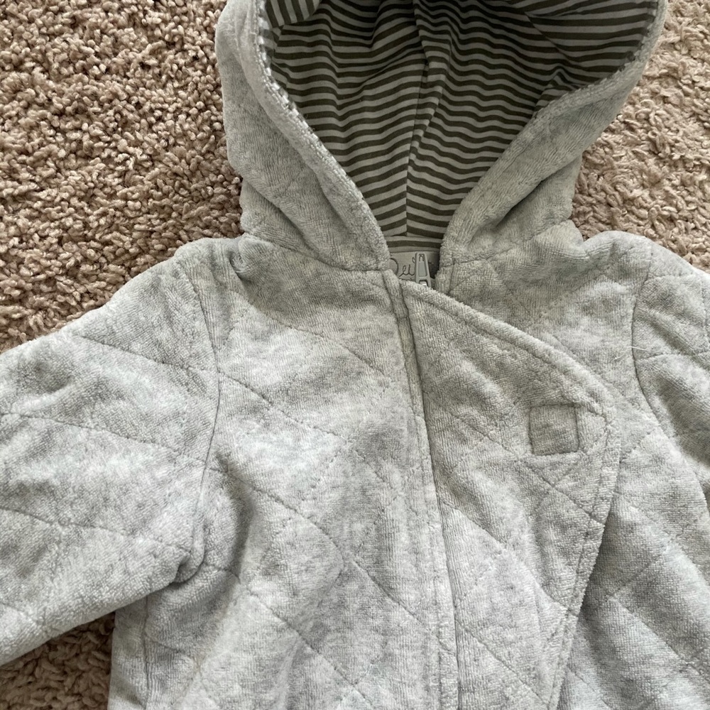 Baby bodysuit